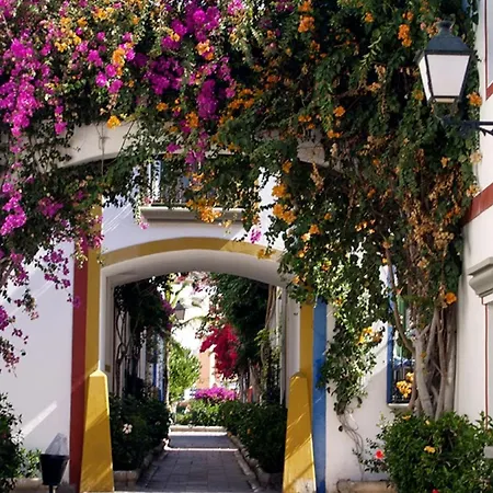 Playa De Mogn Alysio 8 アパート